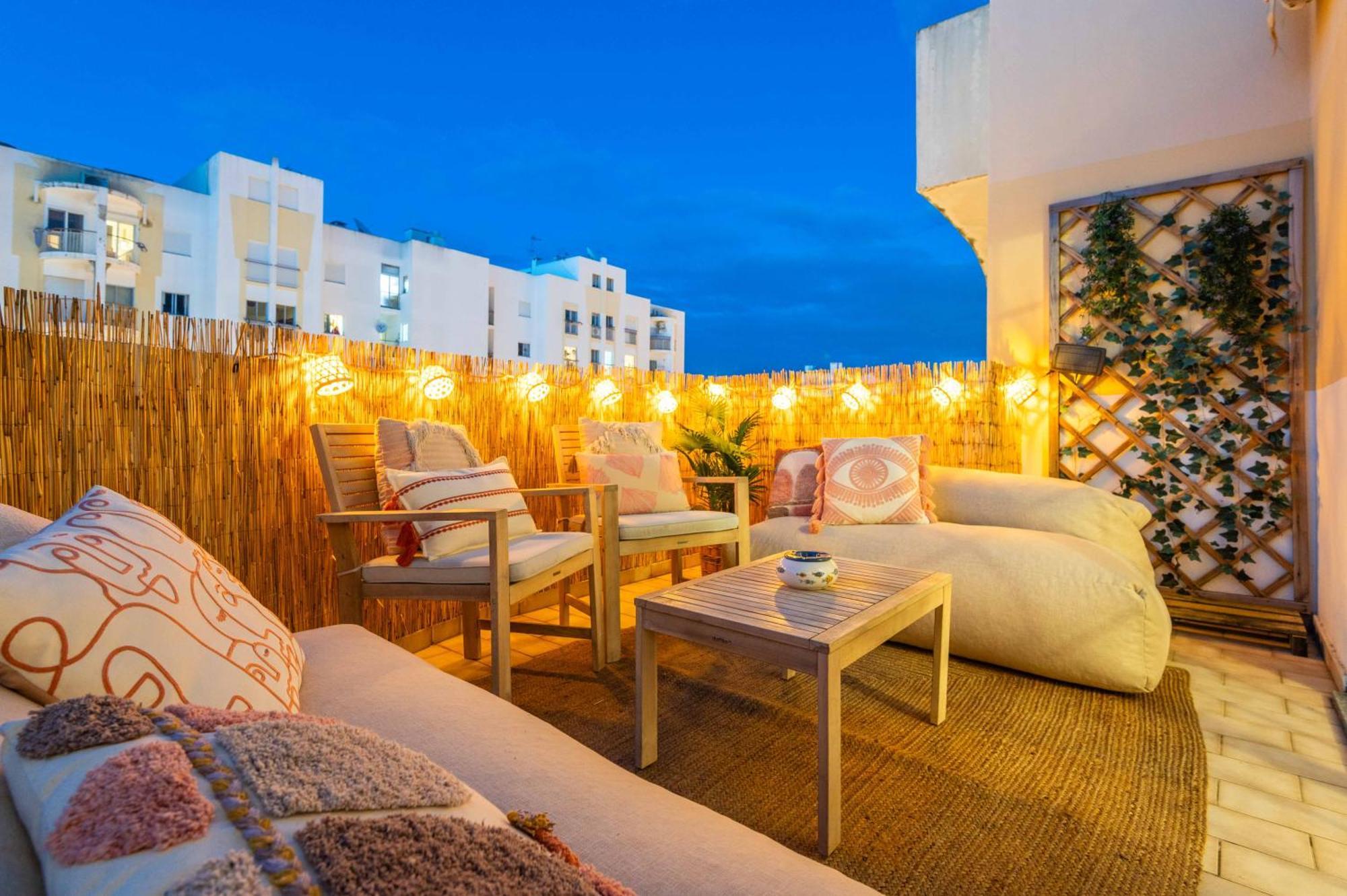 Armação de Pêra Flat With Ac, Wifi, Netflix, Balcony - 3 Min From The Beach 아파트 외부 사진