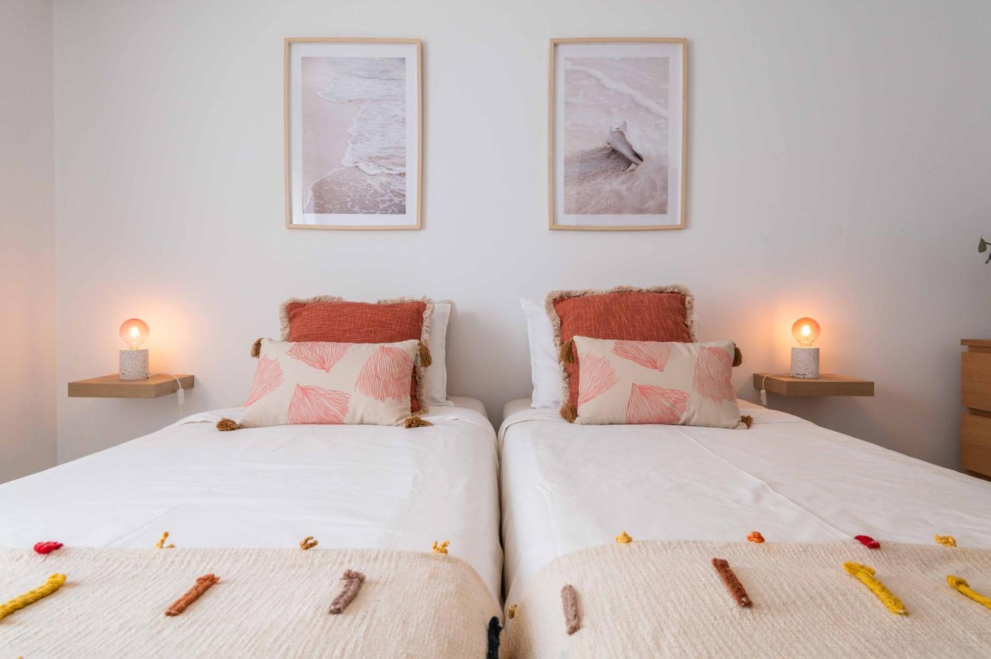 Armação de Pêra Flat With Ac, Wifi, Netflix, Balcony - 3 Min From The Beach 아파트 외부 사진